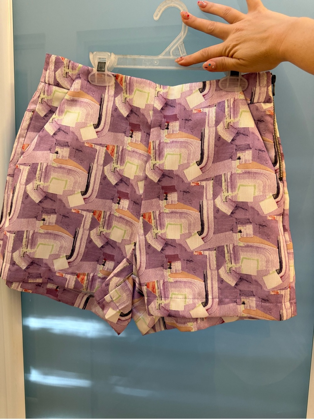 Purple Geometric Print Women's Shorts